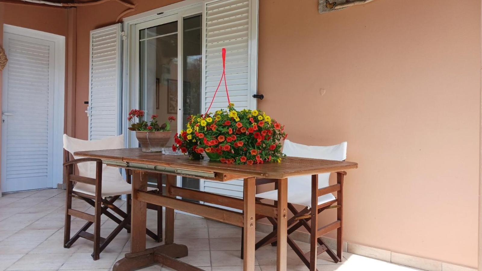 Villa Ioannidis ปาร์กา ภายนอก รูปภาพ