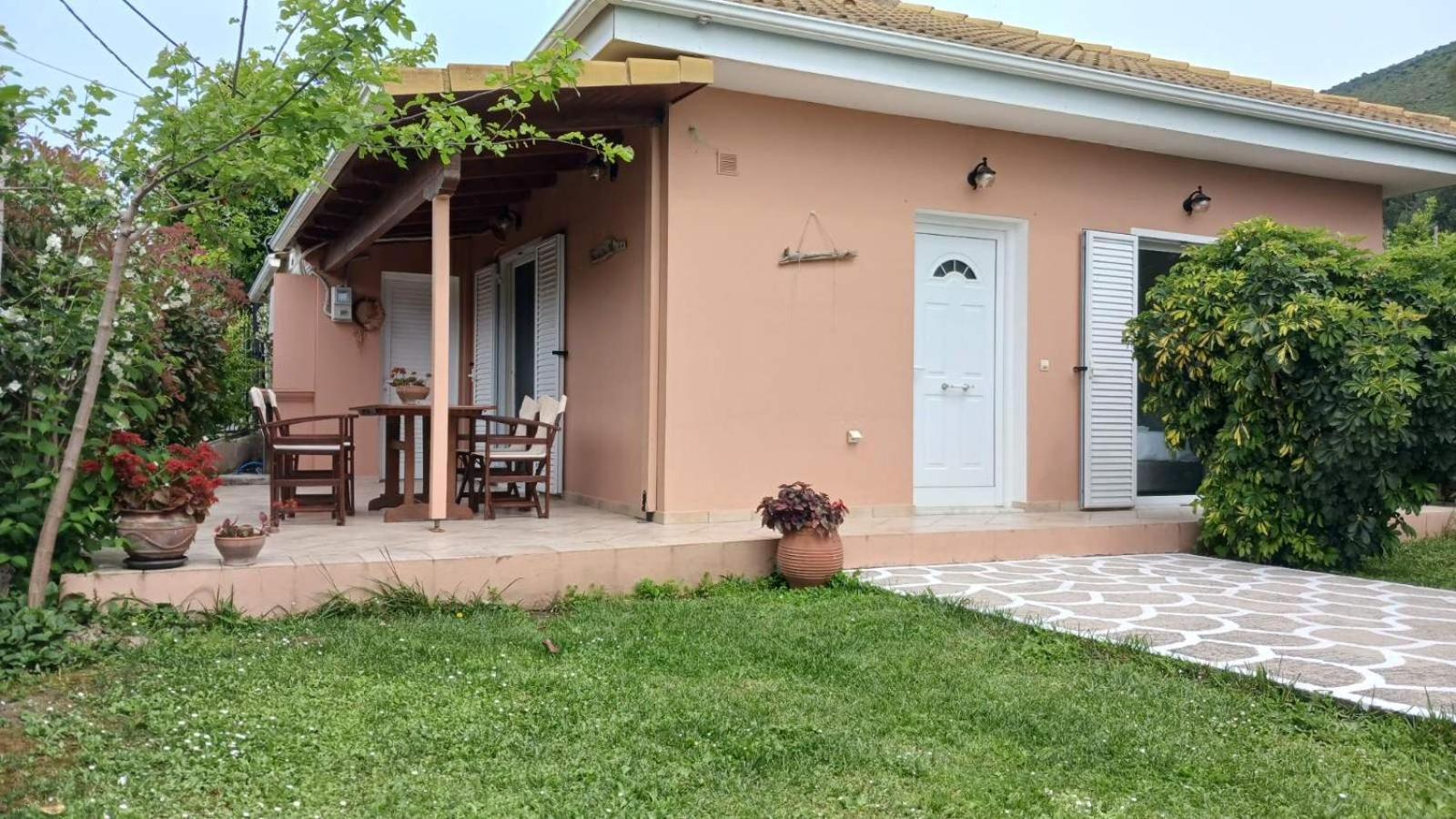 Villa Ioannidis ปาร์กา ภายนอก รูปภาพ