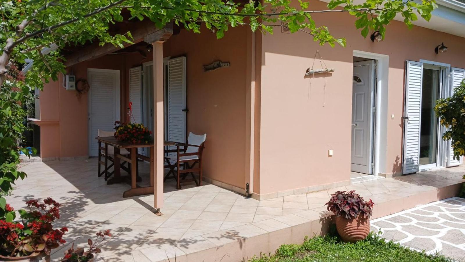 Villa Ioannidis ปาร์กา ภายนอก รูปภาพ